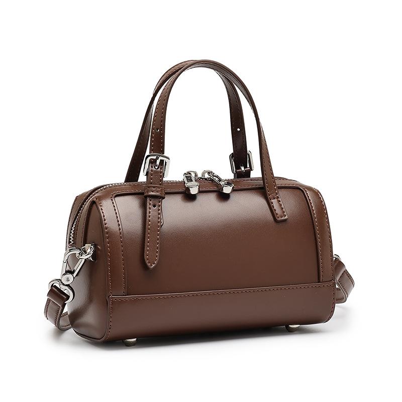 Leather Korean niche pillow bag women's light luxury handbag women's 2026 summer Boston bag