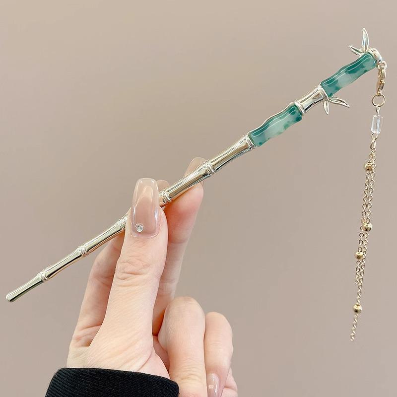 Elegant Retro Tassel Hairpin for Hanfu Updo - Women's Chinese Style Metal Hair Clip