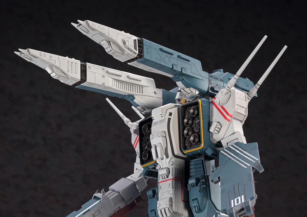 Hasegawa Macross Series Macross Ship Assault Type Prometheus Daedalus Scale Plastic Model Kit 65841 SDF-1 w/ & 1/4000