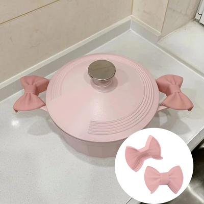 2pcs Silicone Oven Mitts Creative Bow Shape Oven Gloves Heat Resistant Pot Holders For Cooking Mini Oven Gloves Kitchen Tool