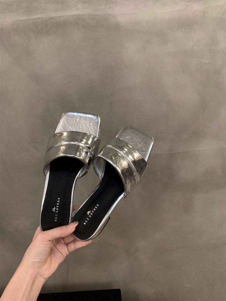 

Luxury Women Mid Heels Shoes Fashion Solid Color Peep Toe Slippers Minimal Elegant Daily Versatile Ladies Sandals 40 срібний