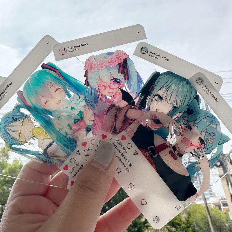 Anime Hatsune Miku Tre Pollici Po Props Fai da Te Cartone Animato Nuovo Acrilico Trasparente Card Kawaii Miku Carta da Collezione Giocattolo Regalo di Compleanno