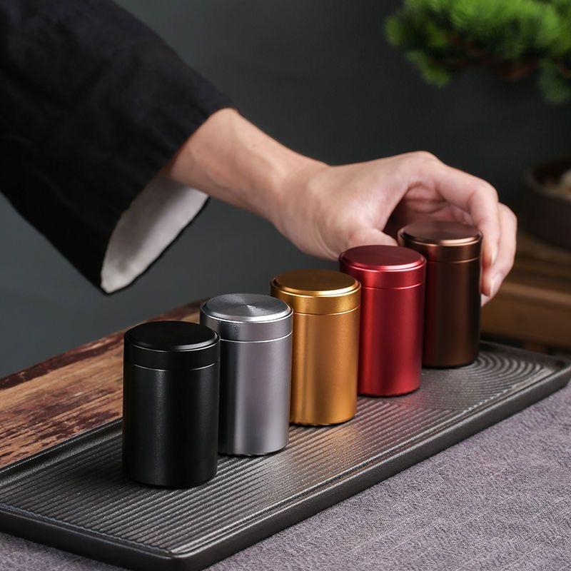 Luftdichte Geruchsdichte Teedose aus Aluminiumlegierung Mini Kräuter Vorratsbehälter Tragbarer Kaffee Aufbewahrungsbehälter Auslaufsichere Teedose