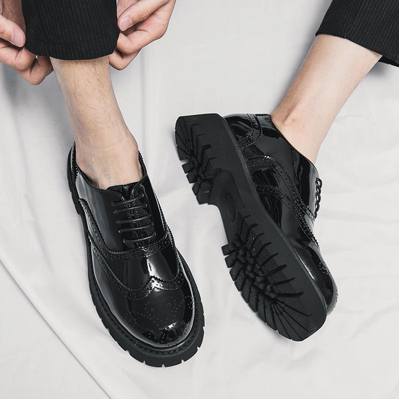 Brogue Round Head Leather Brand Luxury Men Casual Driving Designer Black Thick Soled Lace Up Oxford Shoes Wedding Dress Shoes