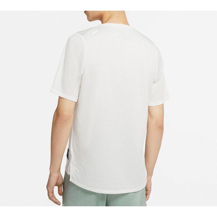 Nike T Shirts Men's White Crew Neck Moderate Straight Fit CJ5805-133