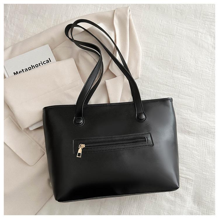 Large capacity simple tote bag women's 2025 new trendy fashion versatile shoulder bag college student class commuter bag