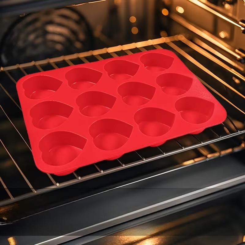 12-Cavity Silicone Cake Mold Heart-Shaped Non-Stick Baking Mold For Brownies Food-Grade Microwave Safe Cupcake Making Tool