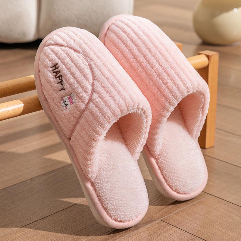 Cotton Non-Slip Slippers for Women and Men: Indoor, Warm, Furry, Suitable for Spring, Autumn, and Winter.