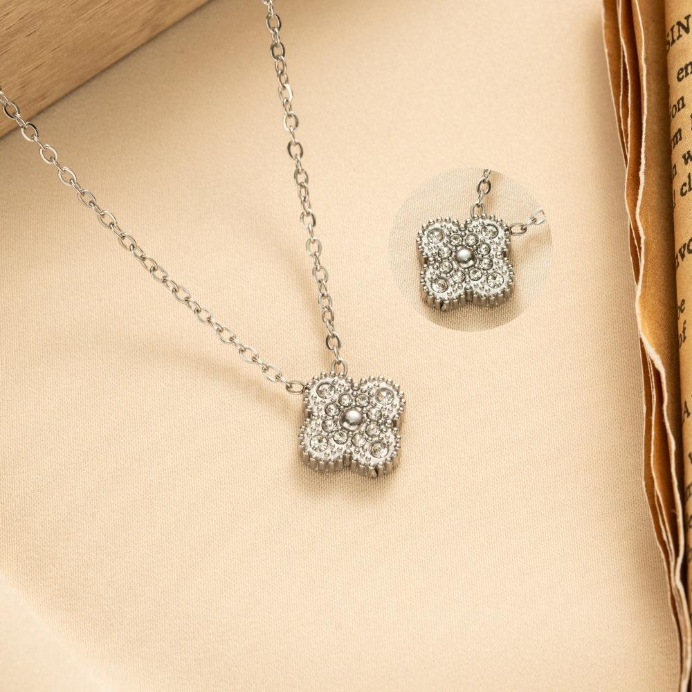 

Ожерелье «Четырехлистный клевер», легкая роскошь, высококачественная титановая сталь, не выцветает, женственный, с ощущением высокого класса, цепочка для свитера, аксессуар для головного убора «клевер на удачу»