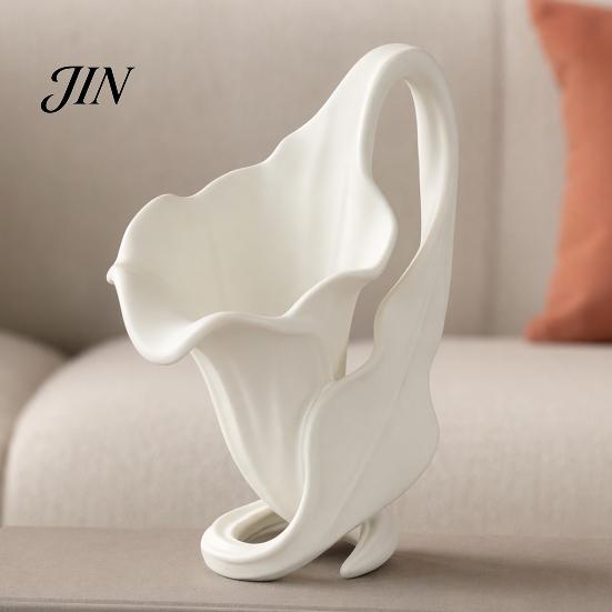 Abstrakte Keramik-Optik Vase 3D-gedrucktes Calla-Lilien-Ornament, Eleganter matter Off-White Blumenhalter mit stabiler Spiral-Moderner Kunst-Skulptur-Basis,