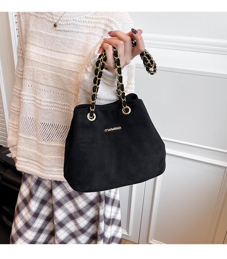 2025 Fashion Suede Retro Shoulder Bag - Versatile Autumn/Winter Chain Underarm Bucket Bag