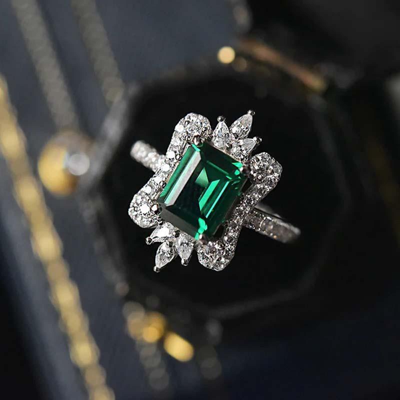Emerald Square Princess Ring, Stylish Engagement Ring, Crown Floral Jewelry