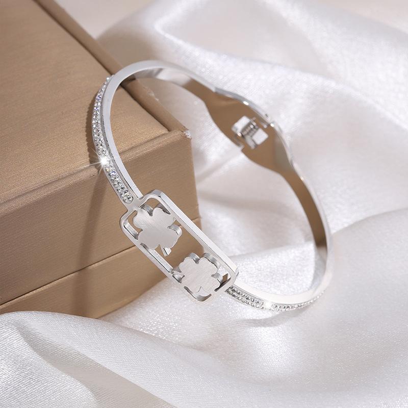 Vierblättriges Klee Mode Paar C-förmig Hand Leichter Luxus Ing Vielseitiges Armband