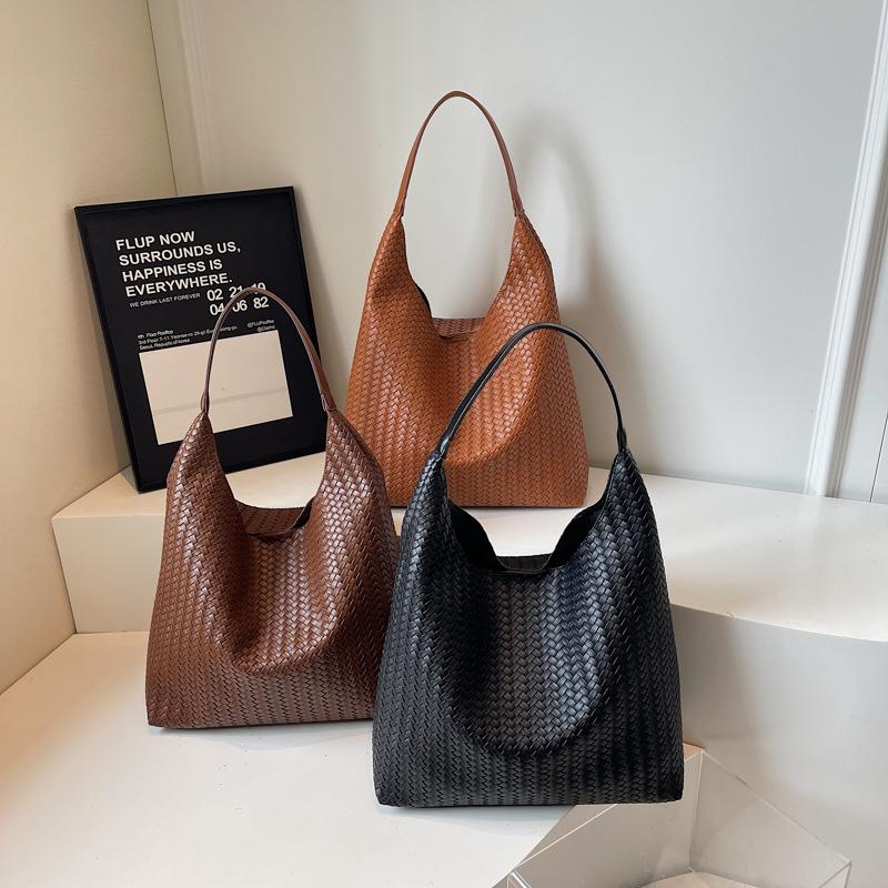 Vintage Lazy Fashion Tote Bag for Women, Korean Commuter Underarm Bag, Woven Pattern Versatile Shoulder Bag