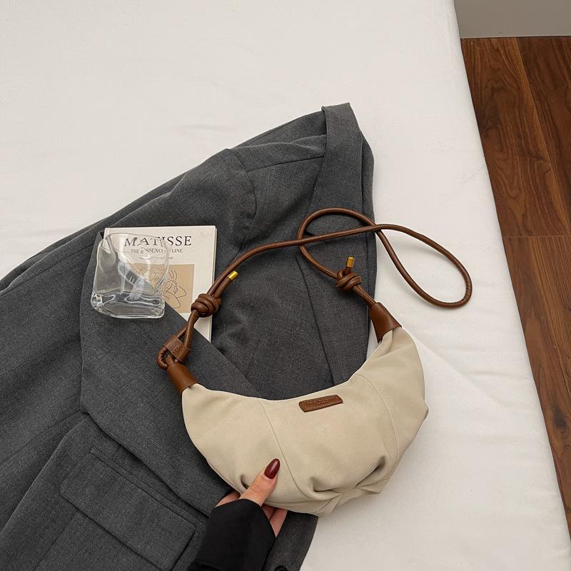A Niche Quality Crossbody Bag, Casual and Fashionable Single-shoulder Dumpling Bag