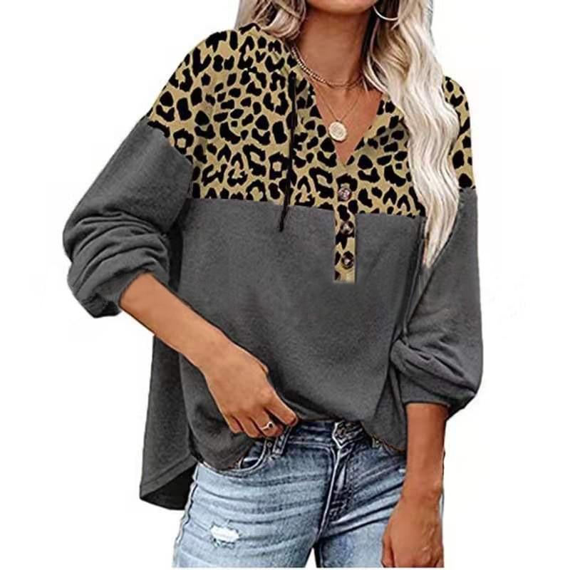 sweatshirt with leopard print
