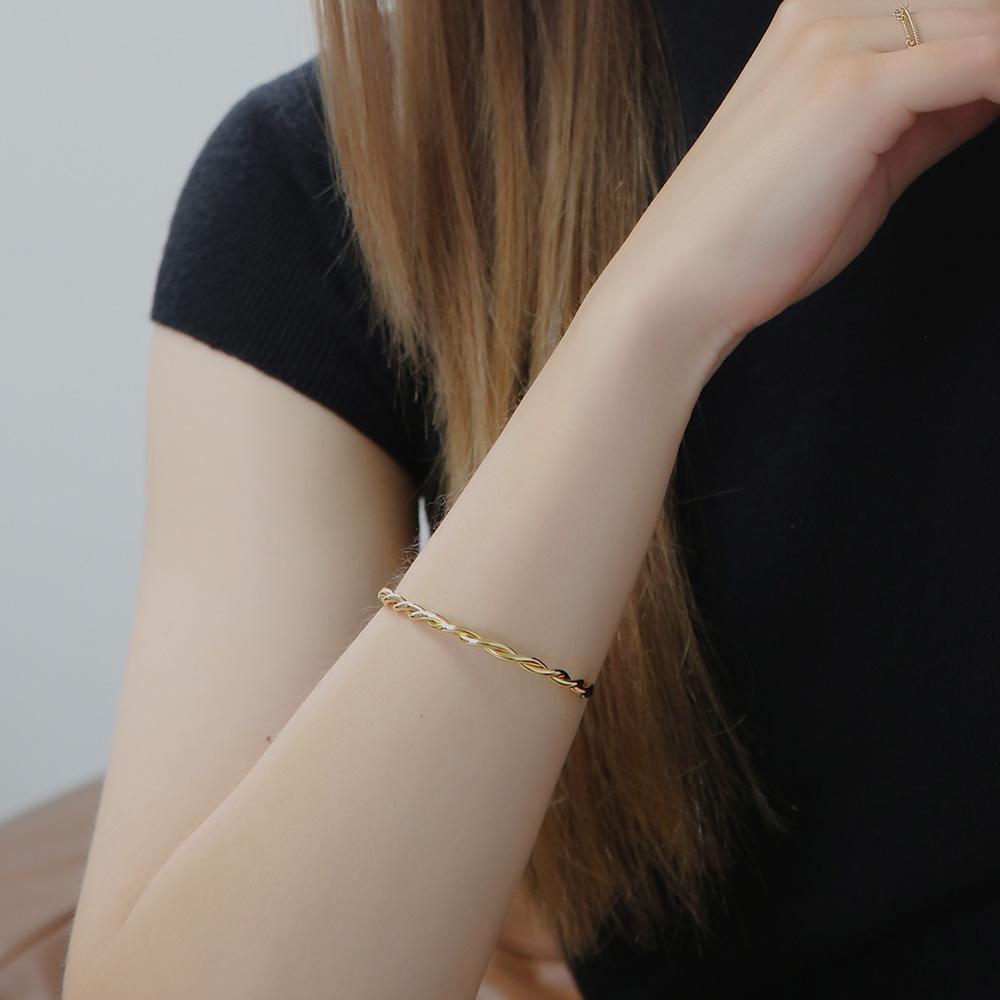 Dieuamour Braided Edge Open Bracelet 2 Colors