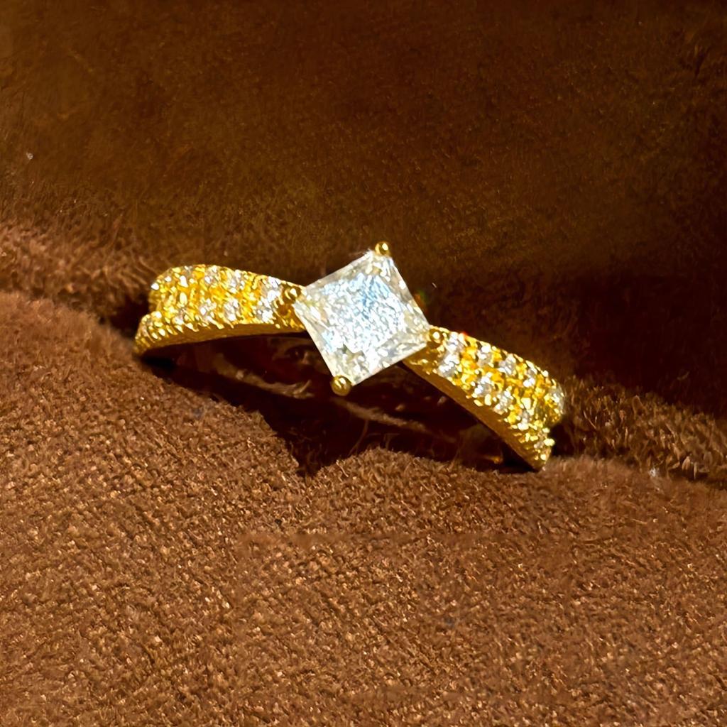 Fashion Light Luxury Romantic Star Small Rock Sugar Ring Daily Bright Galaxy Princess Square Micro Diamond Ring Female