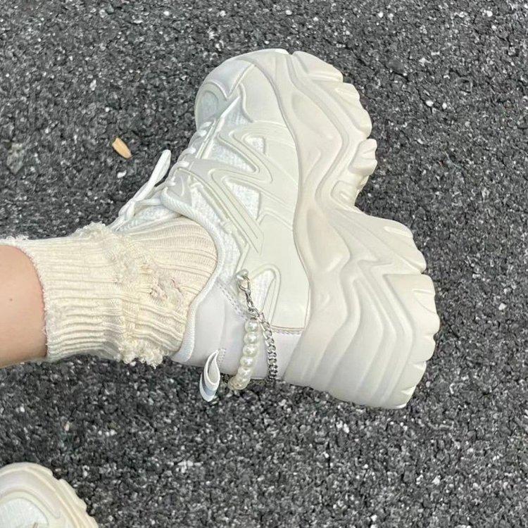 

Internet celebrities ins pearl chain dad shoes 2024 spring and autumn new breathable versatile pine shoes women s spring high value 35