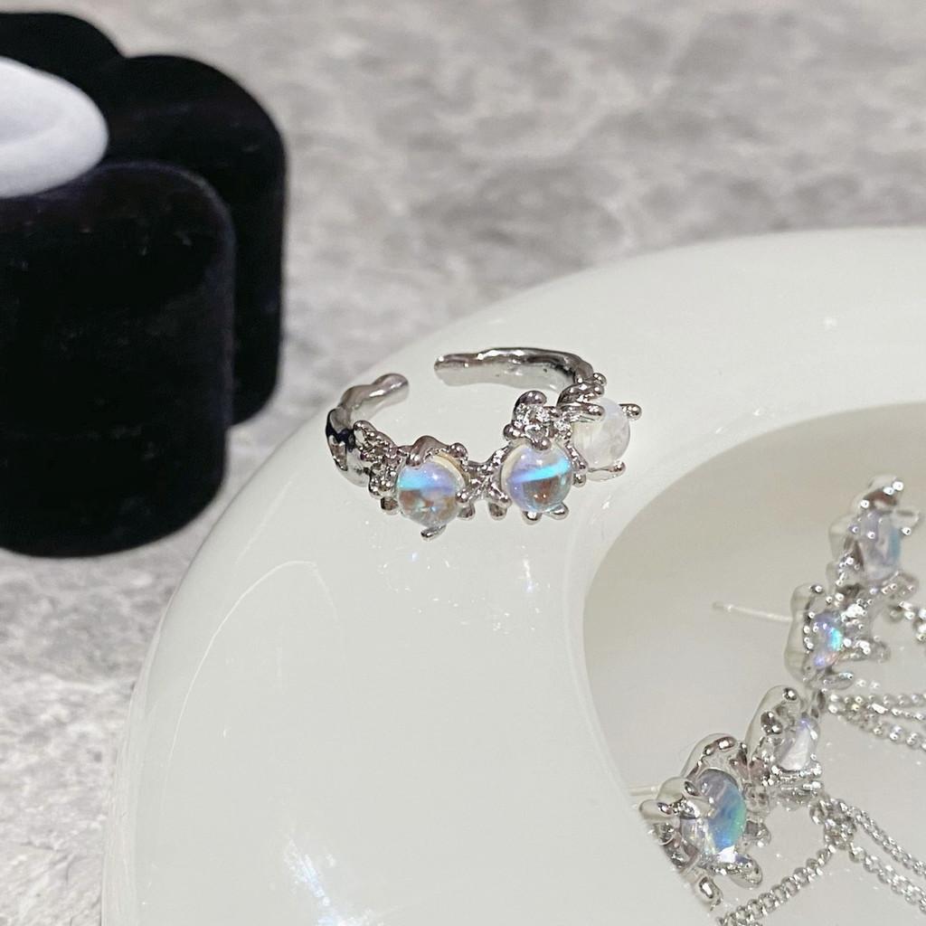 

Художественное текстурное кольцо с камнем «кошачий глаз» неправильной формы в фиолетовом дизайне для женщин Color Diamond