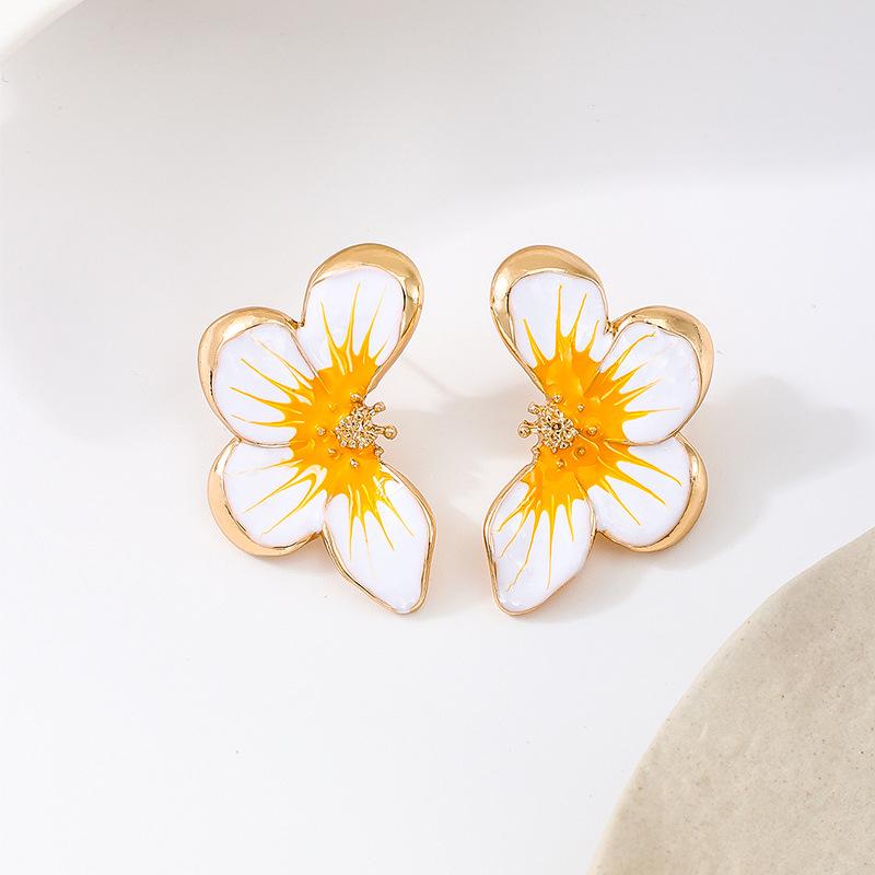2026 Nieuwe Trendy Roze Kleurverloop Druipolie Bloem Oorbellen Studs voor Vrouwen Temperament Metalen Vlinder Oorbellen Mode Sieraden Cadeaus