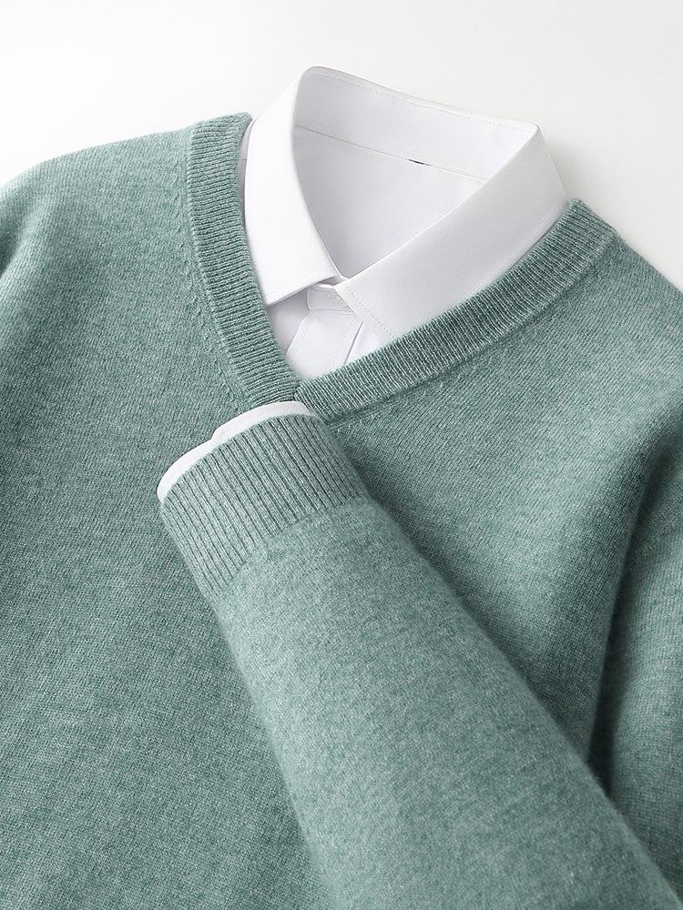 Men's Loose V-Neck 100% Wool Sweater: Thick Solid Color Knitwear for Casual & Business.