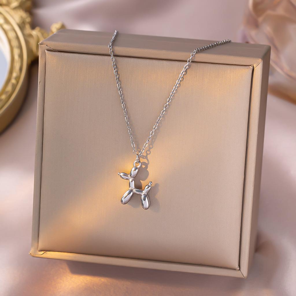 Collana Ciondolo Cane Palloncino in Acciaio Inossidabile per Donna Nuova Tendenza Ragazze Dolce Divertente Catena Clavicola Gioielli Unici Regali di Compleanno