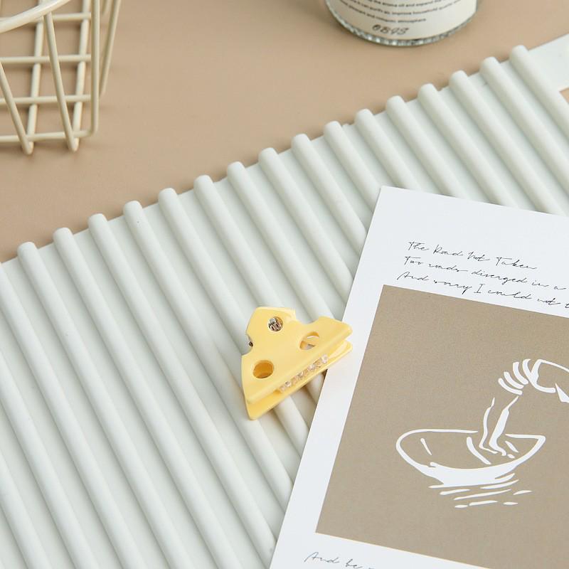 

Заколка для волос Tulip Cherry 2024 High-End для пятнистых собак