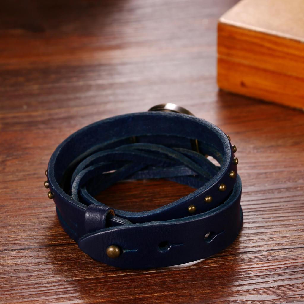 Echtes Lederarmband Gothic Römische Ziffern Retro Analog Punk Quarz Verstellbares Stilvolles Design Halloween Geschenk Damen Nietenumwicktes Zifferblatt,