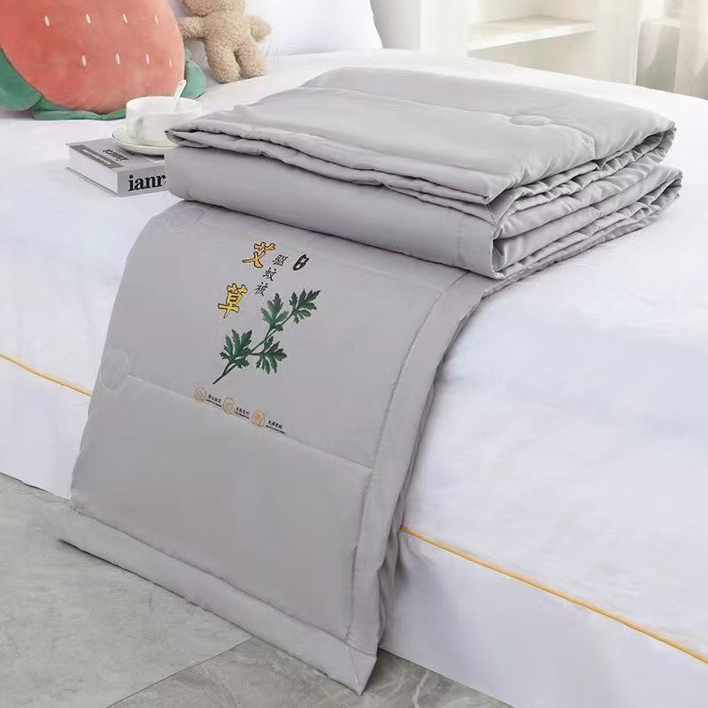 Beifuß Sommer Klimaanlage Steppdecke: Studentenwohnheim & Nickerchen-bereit, Maschinenwaschbar.