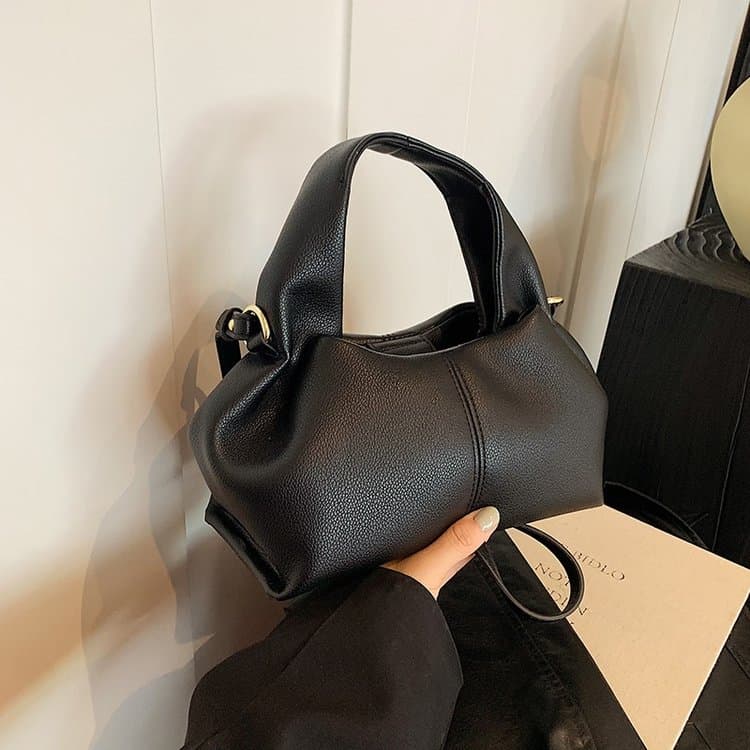 New fashion portable women's bag shoulder messenger bag