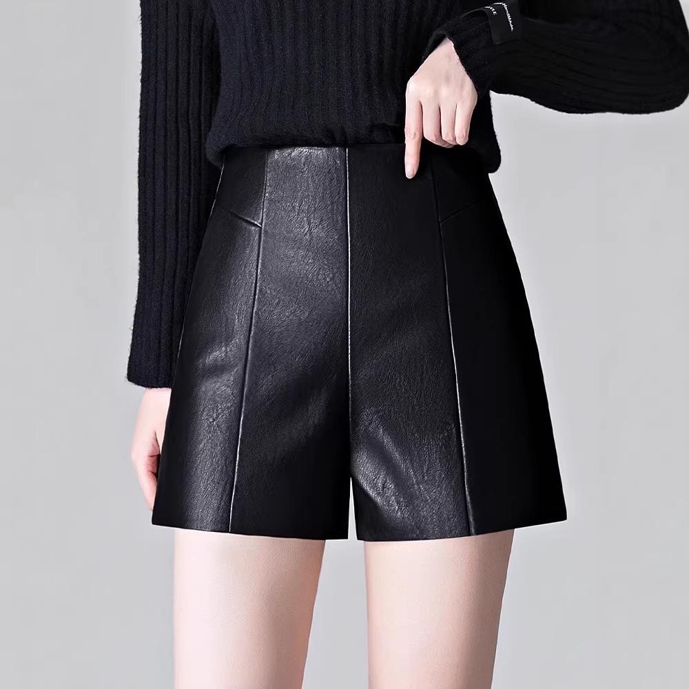 Women's Black PU Leather High-Waist A-line Shorts - 2026 Autumn Winter Collection: Petite, Slimming, Wide-Leg Bootcut Style