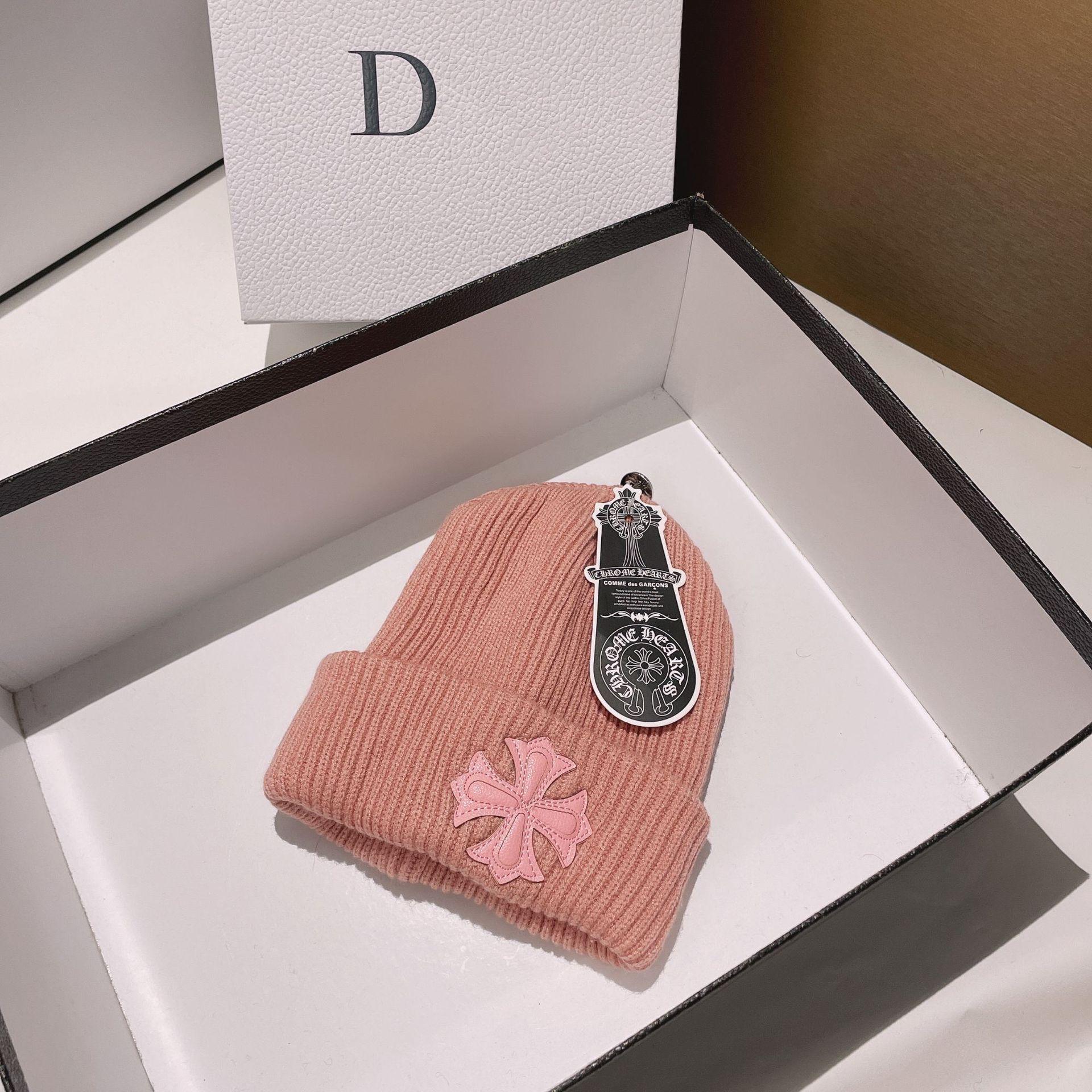 

Korean Style Hyuna Celebrity Knit Hat - Warm, Soft & Versatile for Autumn/Winter Adjustable рожевий