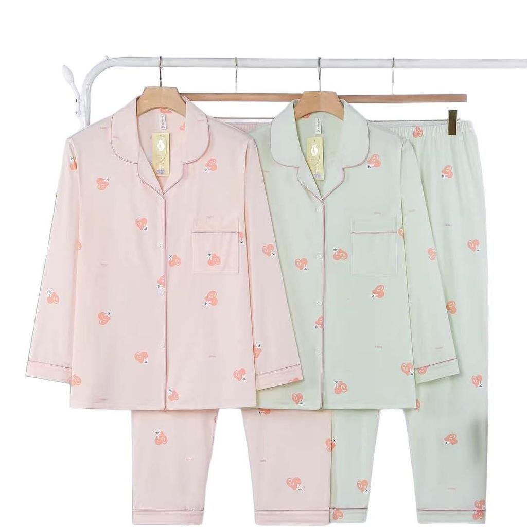 Cozy Autumn/Winter Women's Two-Piece Pajama Set with Turn-Down Collar and Long Sleeves