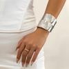 Exquisite klassische Beulenmuster-Öffnungsarmbänder für Frauen, Manschettenarmband, Goldfarbe, Edelstahl, Handornament, Geschenk