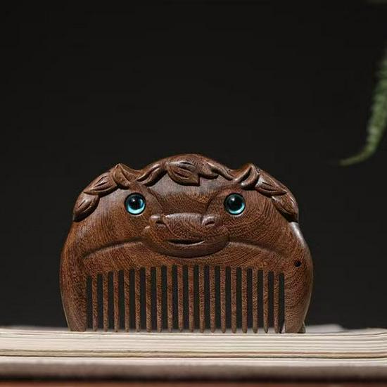 Portable Black Gold Sandalwood Zodiac Mini Comb with Blue-Eyed Carved Flower Design