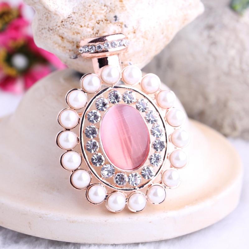 Pearl Beauty Brooch Inlaid Pink Cat's Eye Stone Perfume Bottle Corsage Pin Exquisite Hypoallergenic Luxury Enamel Long-Lasting Color BFF Gift