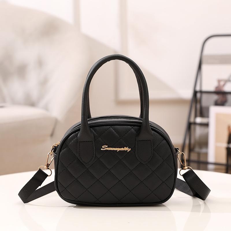 Fashion Hand Bag Women's New Spring and Summer Letter Diamond Pillow Bag Korean Shoulder Messenger Bag