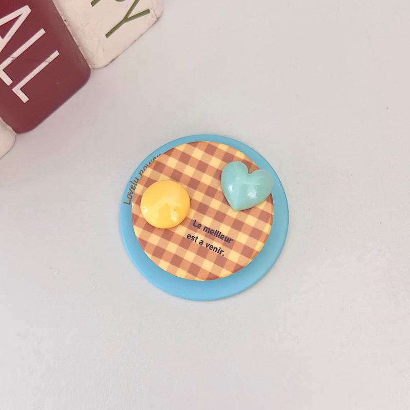 

Korean Plaid Heart DIY Magnetic Stand for MagSafe Phones - Strong Desktop Adsorption