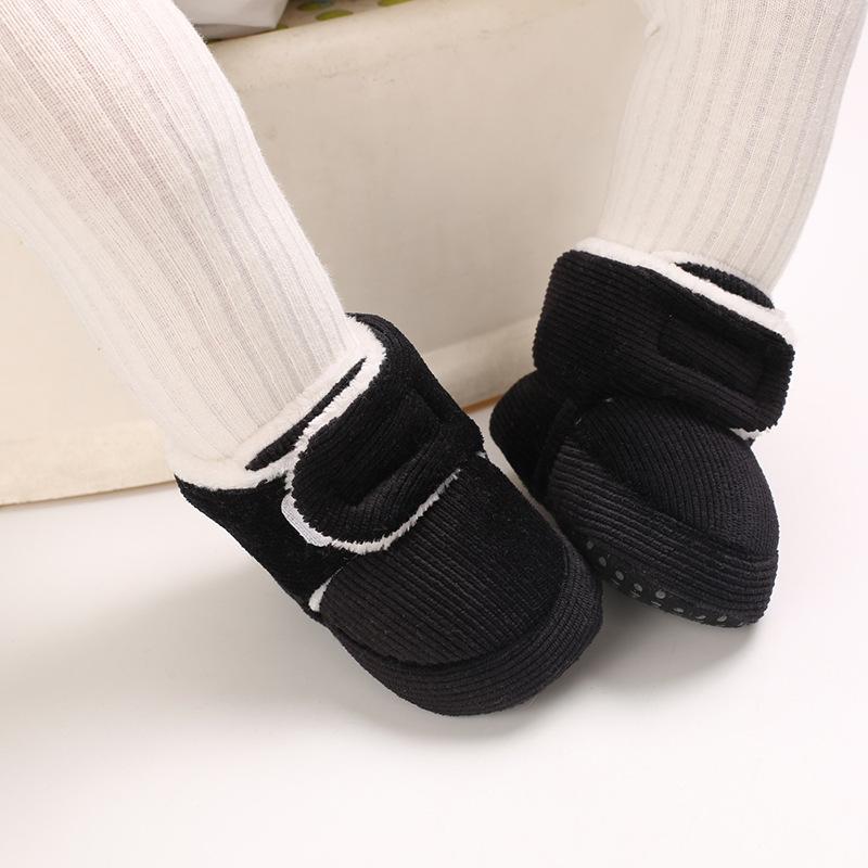 Herbst- und Winterschuhe aus Baumwolle, gepolsterte Schneestiefel, 0-1 Jahre alte warme Babyschuhe für Männer und Frauen, Schuhe mit weicher Sohle, Kleinkinderschuhe