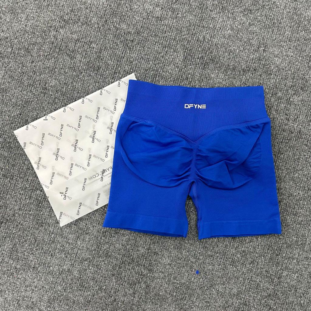 DFYNE Nahtlose Schnelltrocknende Hochelastische Po-Hebende Fitness-Yoga-Laufshorts mit Originaletikett und Tasche