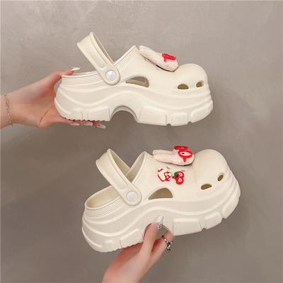 Thick-soled Muffin Hole Shoes Women's Outer Wear 2025 Summer New Soft-soled Breathable Heightening Baotou Beach Cool Slippers Women