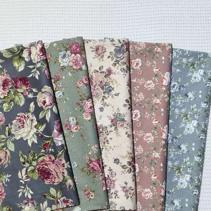 Tkanina bawełniana twillowa drukowana w róże, vintage, 160x100cm, do majsterkowania, pościeli, ręcznie robionych obrusów, dekoracji, patchworku, pikowania