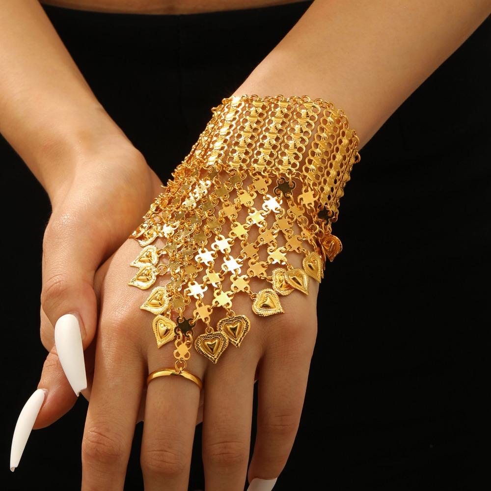 

Heavy-duty Handback Chain Golden Finger Chain Fashion Tassel Bracelet Stage Accessory 2