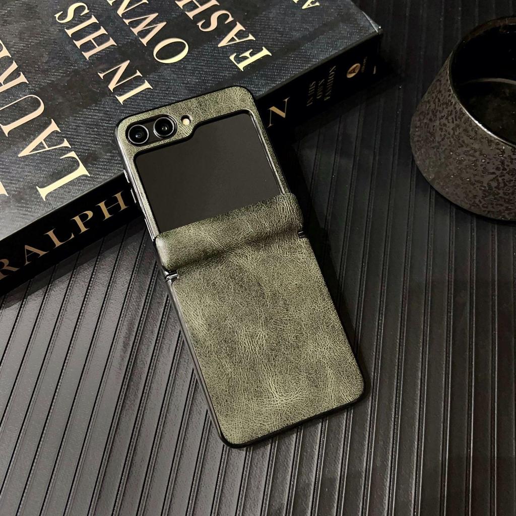 Samsung Galaxy Z Flip7 Crazy Horse Leather Folding Screen Case - Leather Texture Frosted Protective Cover