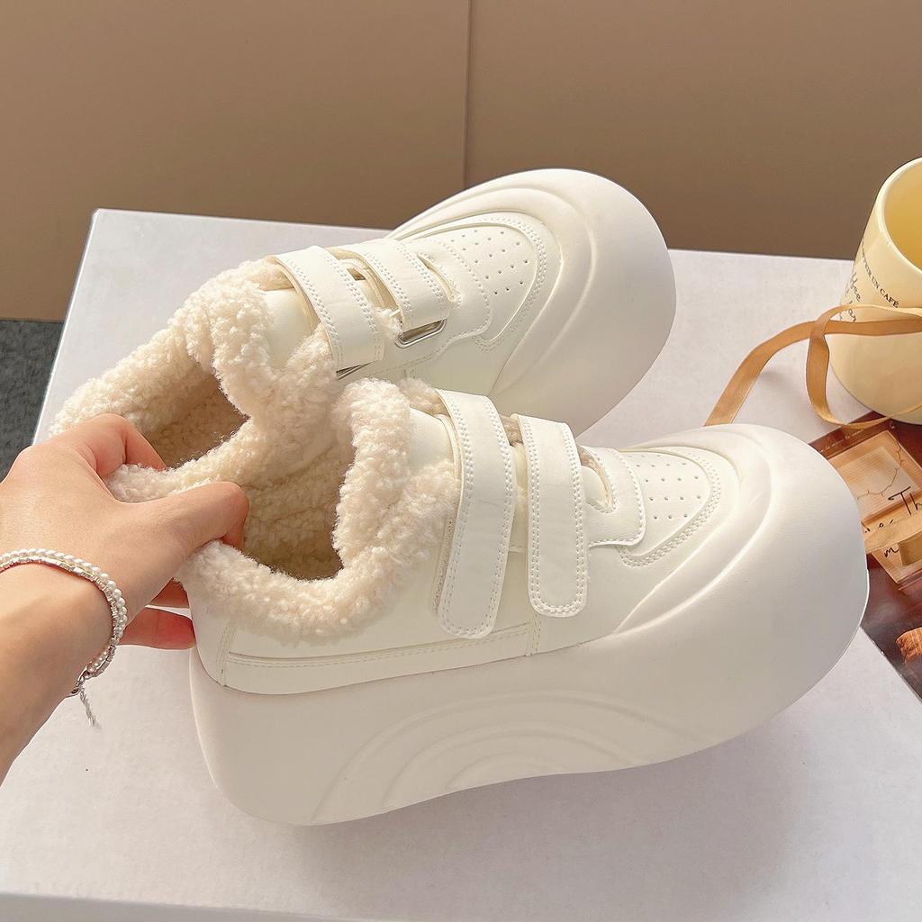 Autumn/Winter Casual Thick-Soled White Loafers with Fleece Lining for Warmth, Big-Toe Design, Model XY-A709