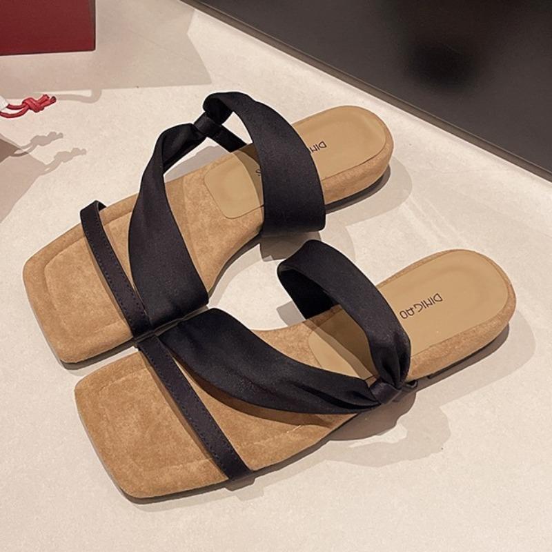 

Модные женские балетки Элегантные тапочки Дизайнерская классическая обувь Леди Модные повседневные шлепанцы Летние новые шлепанцы 2025 Пляжные сандалии для женщин 40 чёрный