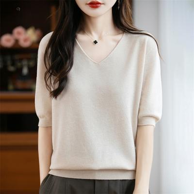 Knitted Short-sleeved T-shirt for Women A Thin V-neck Half-sleeve Top for Summer and Autumn