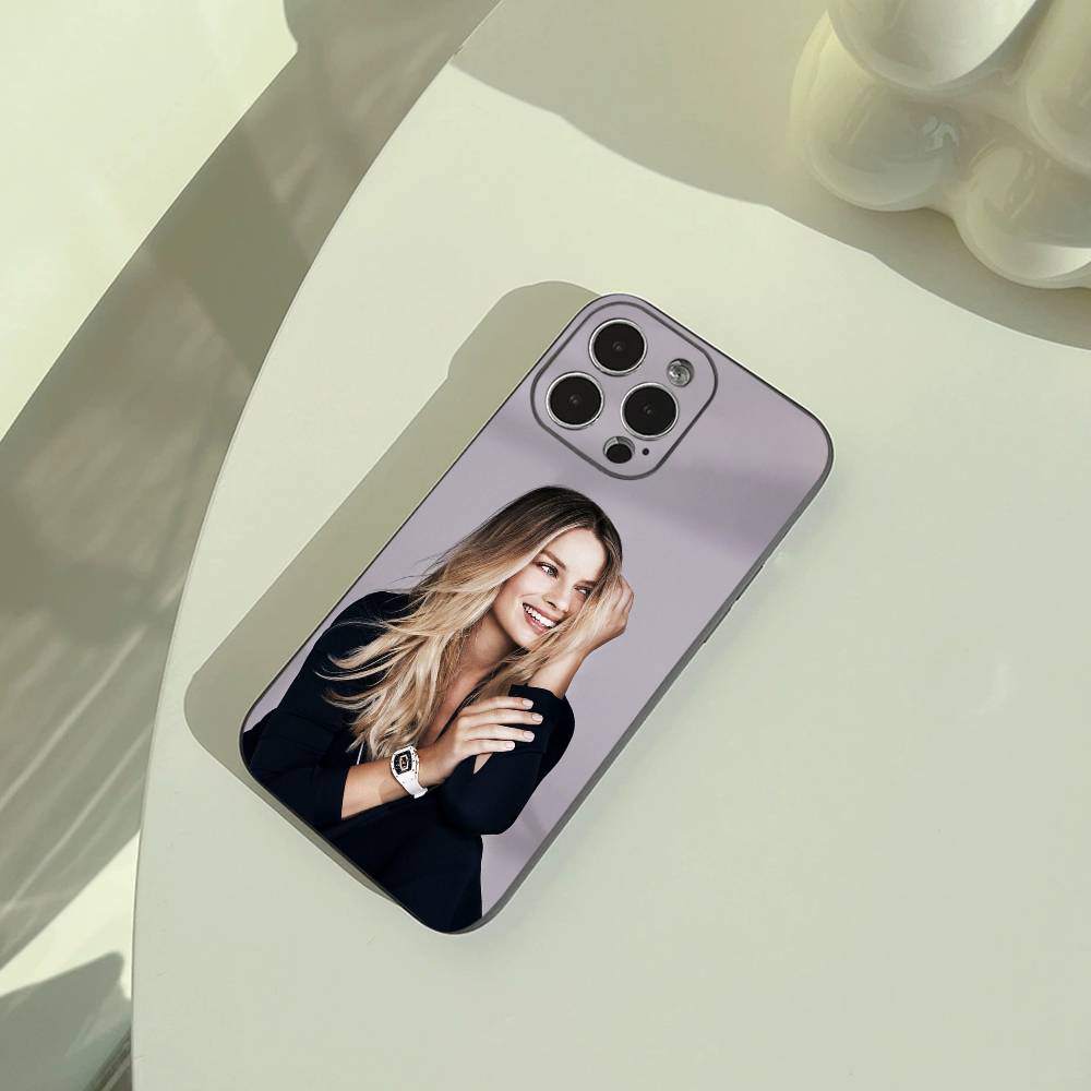 M-R-Margot -Robbie Phone Case For iPhone 17,16,15,14,13,12,11 Pro Max,16Plus,XS Lightweight and practical Soft Black Cover