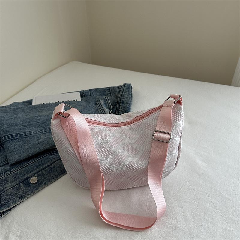 

2024 летняя новая простая и модная сумка-тоут для поездок на работу свежая и простая сумка через плечо нишевая простая сумка-мессенджер розовый